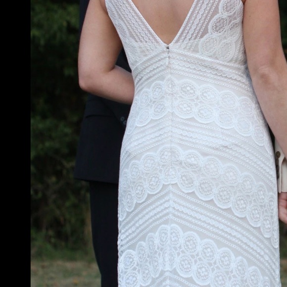 Wtoo Lace and Silk underlay Ivory Wedding Dress - Picture 7 of 13